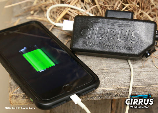 Cirrus Wind Indicator USB Charger